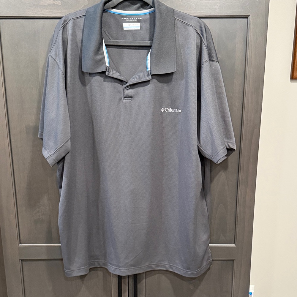 Columbia Men's Charcoal Polo Shirt. Sun Protection.